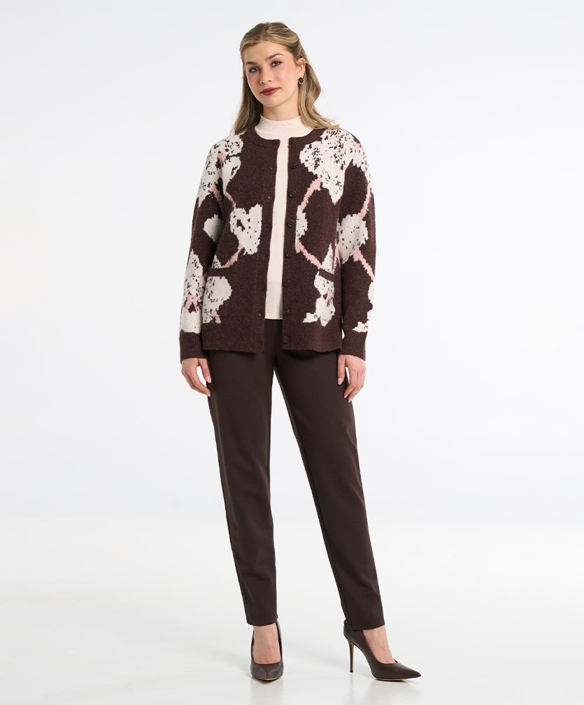 Collection de vêtements pour femme Moffi par Moffi International. Cardigan brun.